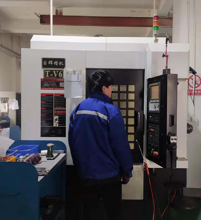 機加工設備-T-V65CNC